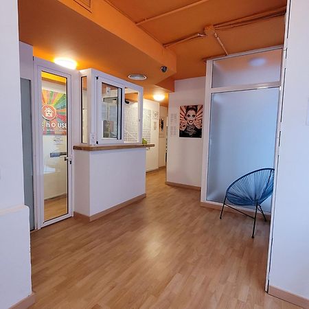 Arc House Gracia Hostel Barcelona Ngoại thất bức ảnh