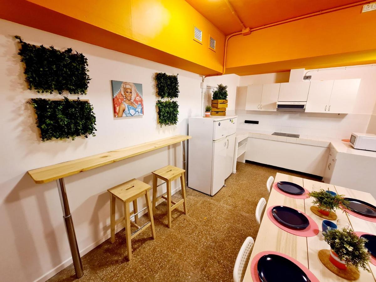 Arc House Gracia Hostel Barcelona Ngoại thất bức ảnh
