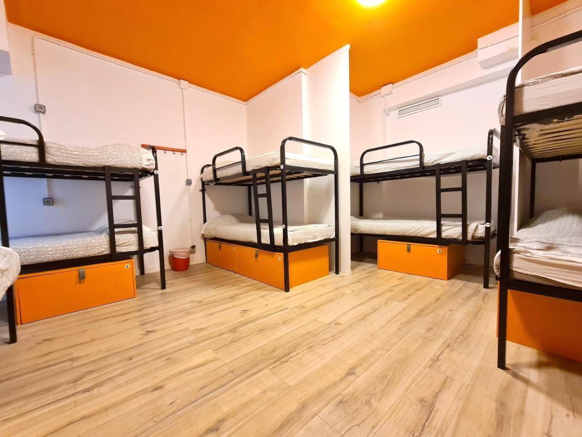 Arc House Gracia Hostel Barcelona Ngoại thất bức ảnh